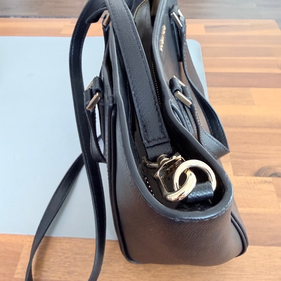 Michael Kors Purse - Picture 4 of 8